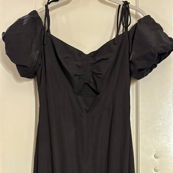 ASTR The Label Black Cap-Sleeve Flare Tea-length Dress - Picture 3 of 5